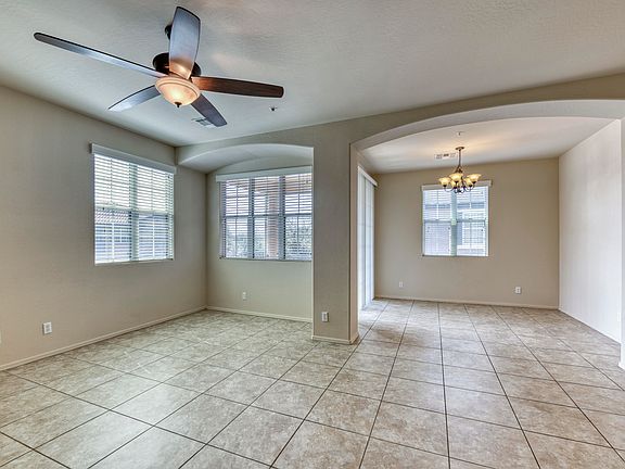 4th image of 4726 E Red Oak Ln Unit 101