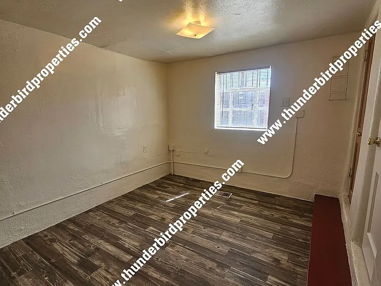 1212 Lead Ave SE — Photo 8