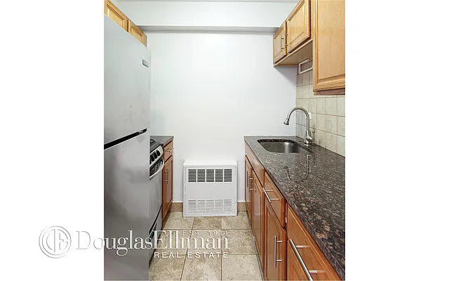 Sold by Douglas Elliman | media 12