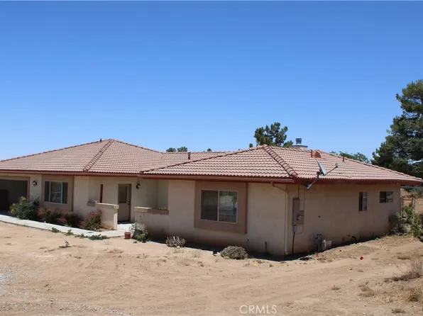9323 Serra St, Phelan, CA 92371