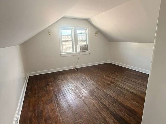 5th image of 6 Elm St #10A