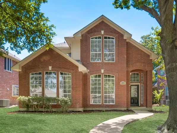 8906 Bayshore Ln, Rowlett, TX 75088