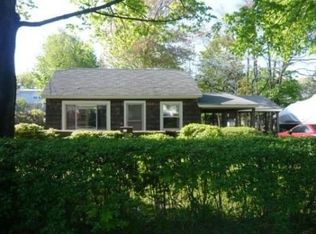 23 Spring Pl, West Babylon, NY 11704