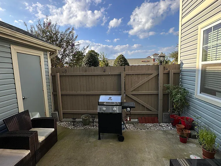 4292 Turnworth Arch — Photo 6
