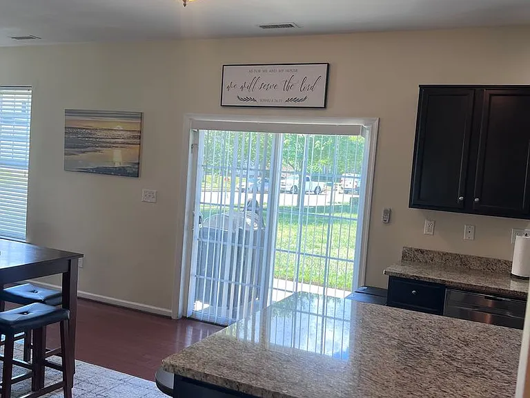 13 Hampshire Glen Pkwy — Photo 11