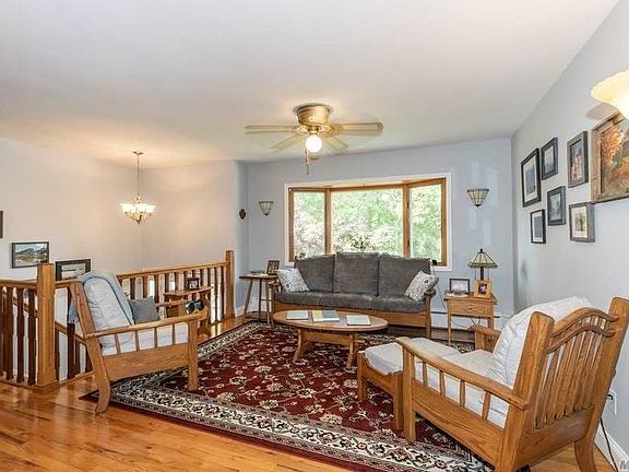 4th image of 8 Lilan Ct