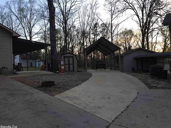 2nd image of 207 Arlington Dr