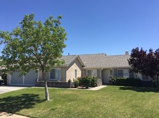 12765 Snake River Dr, Victorville, CA 92392