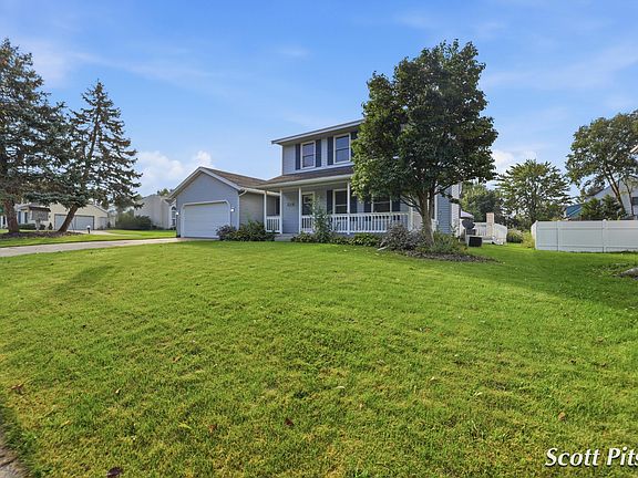 3rd image of 2576 Mapleview St SE