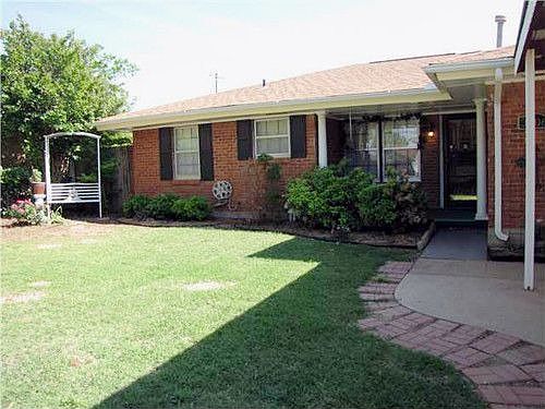 1st image of 3608 SE 27th St