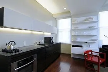 Rented by Metropolis Real Estate of Manhattan