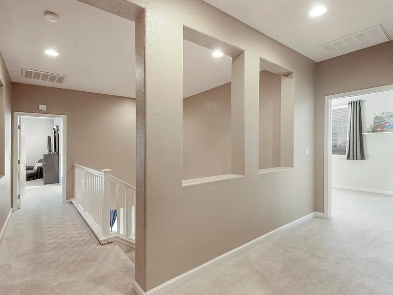4352 Middlefield Dr — Photo 20