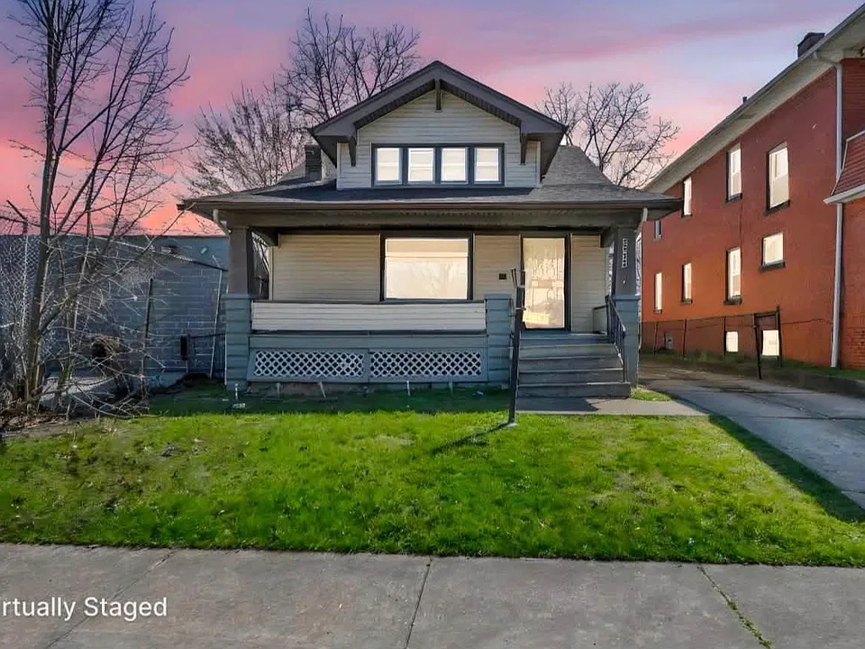 3513 E 110th St