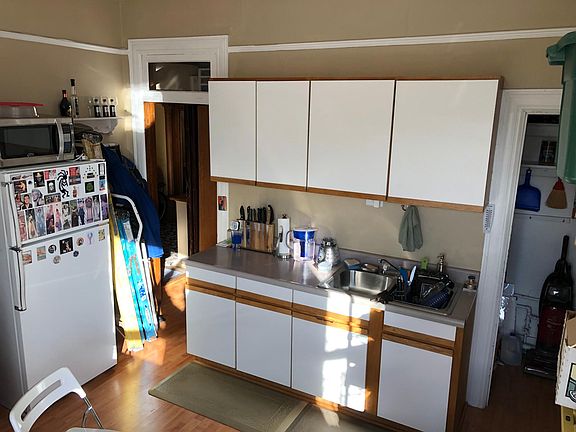 2nd image of 1249 York St #2