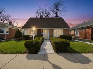 7538 E Prairie Rd, Skokie, IL