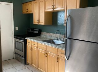 8F NW 101st St, Miami, FL 33150