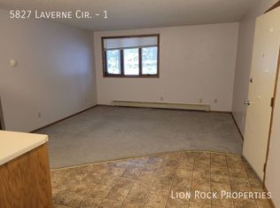 5827 Laverne Cir APT 1, Baxter, MN 56425