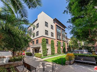 12883 Runway Rd #2, Los Angeles, CA 90094