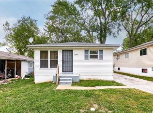 1229 Lakeview Ave, Saint Louis, MO 63138