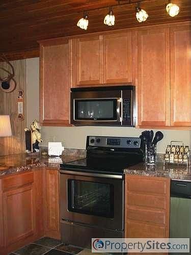 1st image of 1040 E Chalet Pl