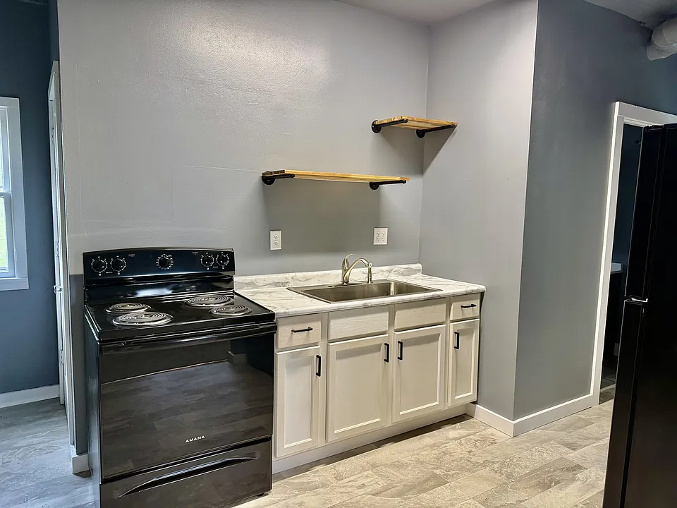 810 S Dakota St