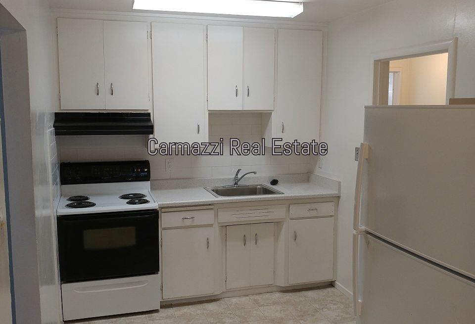 1st image of 2318 Morell St APT B