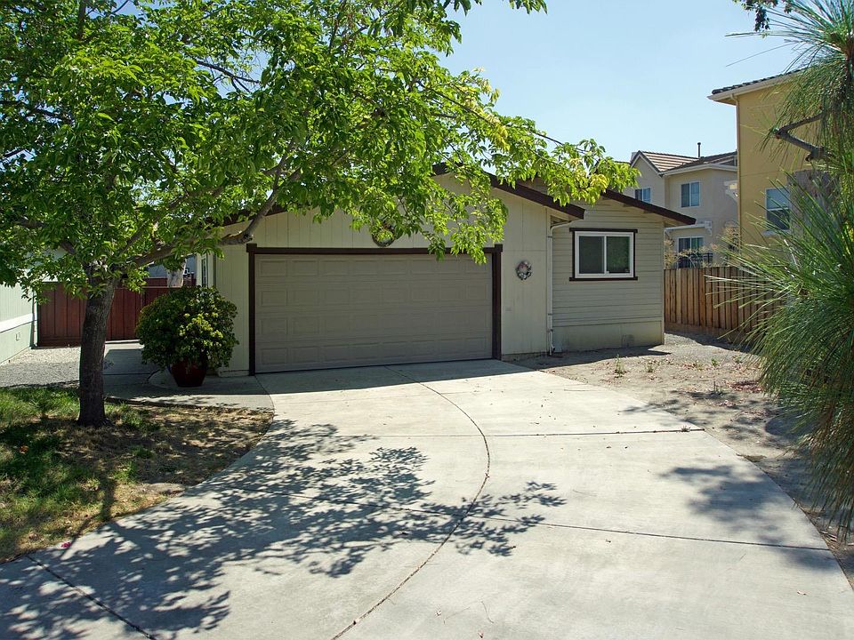 1st image of 428 Chateau La Salle Dr #428