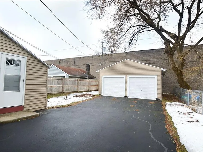 44 Bloomfield Pl — Photo 10