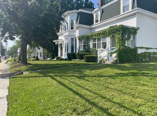 97 Pelham St, Methuen, MA 01844