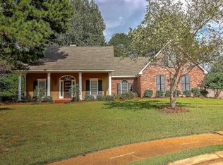 105 Silvertree Xing, Madison, MS 39110