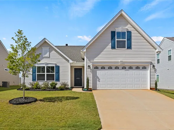 7022 Haddington Dr, Roebuck, SC 29376