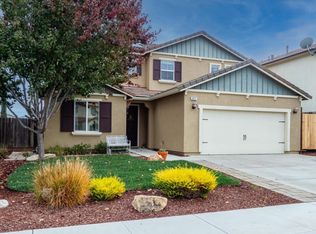 2211 Calistoga Dr, Hollister, CA 95023