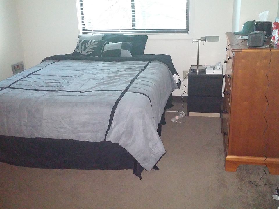 2nd image of 136 Reniger Ct APT 212