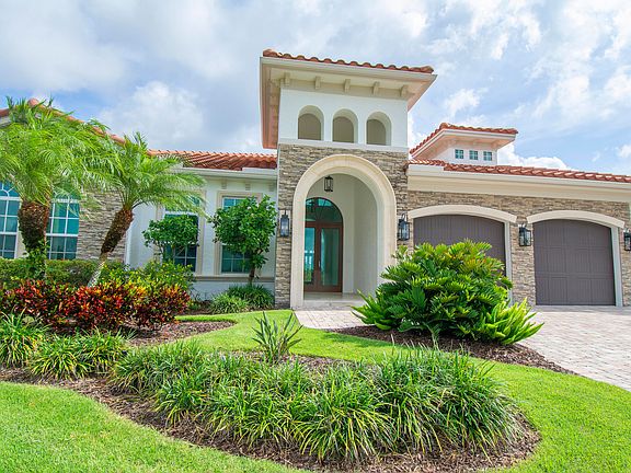 3rd image of 173 SE Tramonto Street