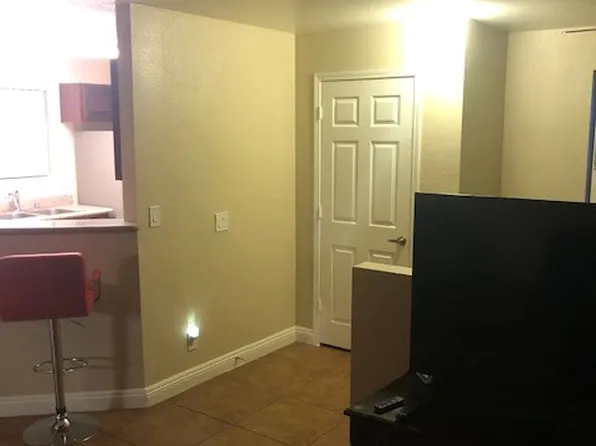 2801 N Rainbow Blvd, Las Vegas, NV
