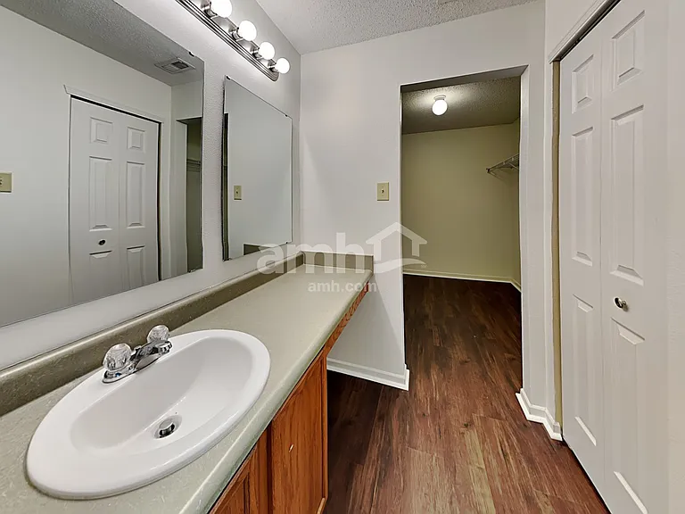 2322 Bristol Dr — Photo 15