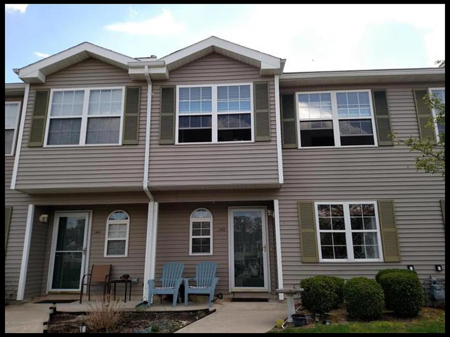 2 bed, 2.5 bath, 1278 sqft, $2,600 — Photo 1