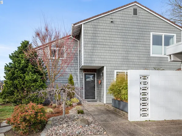 663 N Tomahawk Island Dr, Portland, OR 97217
