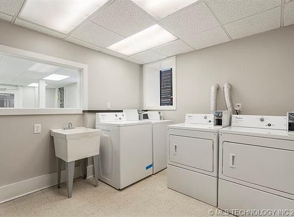 5th image of 601 S Elgin Ave #339d8b8a8