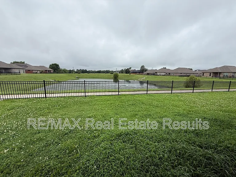 700 Gala Cir — Photo 21