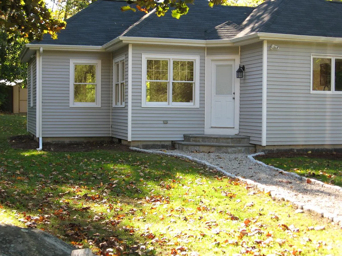 822 Durham Rd — Photo 2