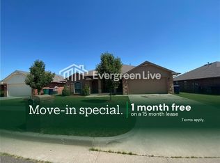 11305 NW 98th St, Yukon, OK 73099
