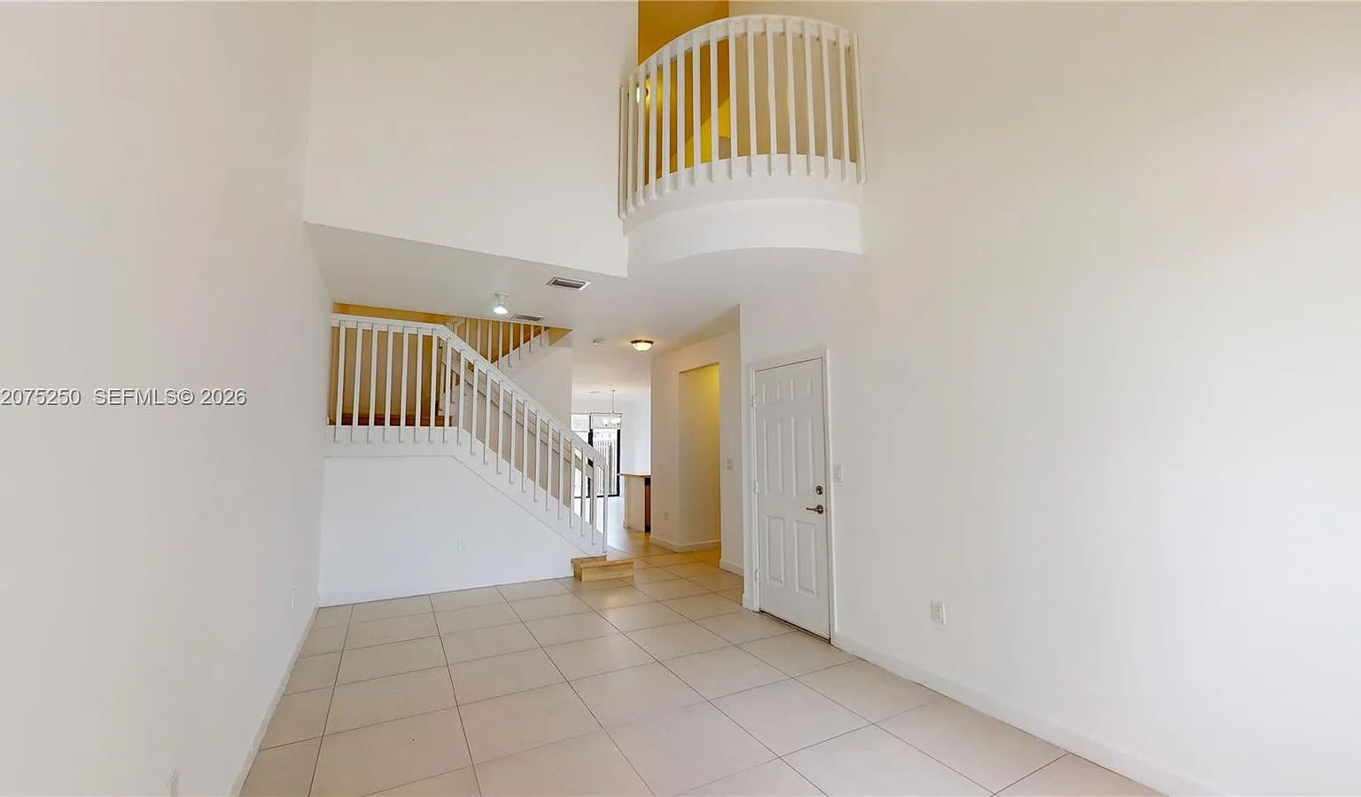 Doral Cay — Photo 2