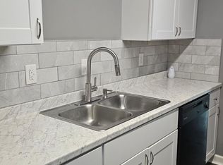 700 Simpson Rd APT 14D, Anderson, SC 29621