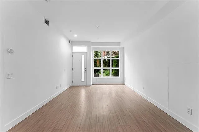 2060 Curling Rd #111 — Photo 3