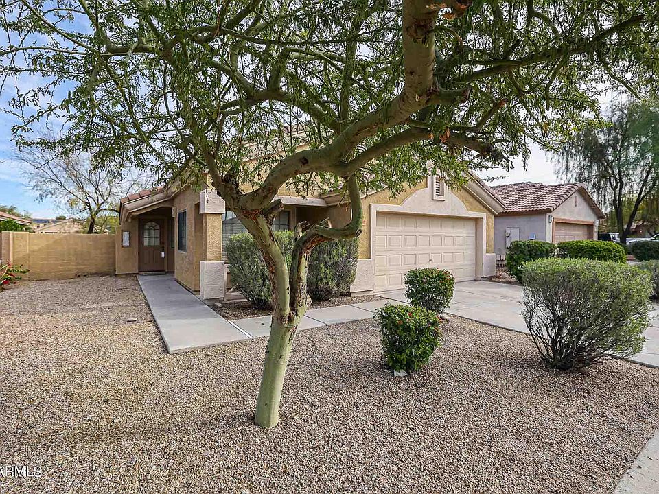 1st image of 17562 W Coyote Trail Dr