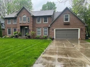 3805 S Village Dr, New Palestine, IN 46163