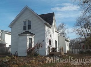 6 Nims St, Croswell, MI 48422
