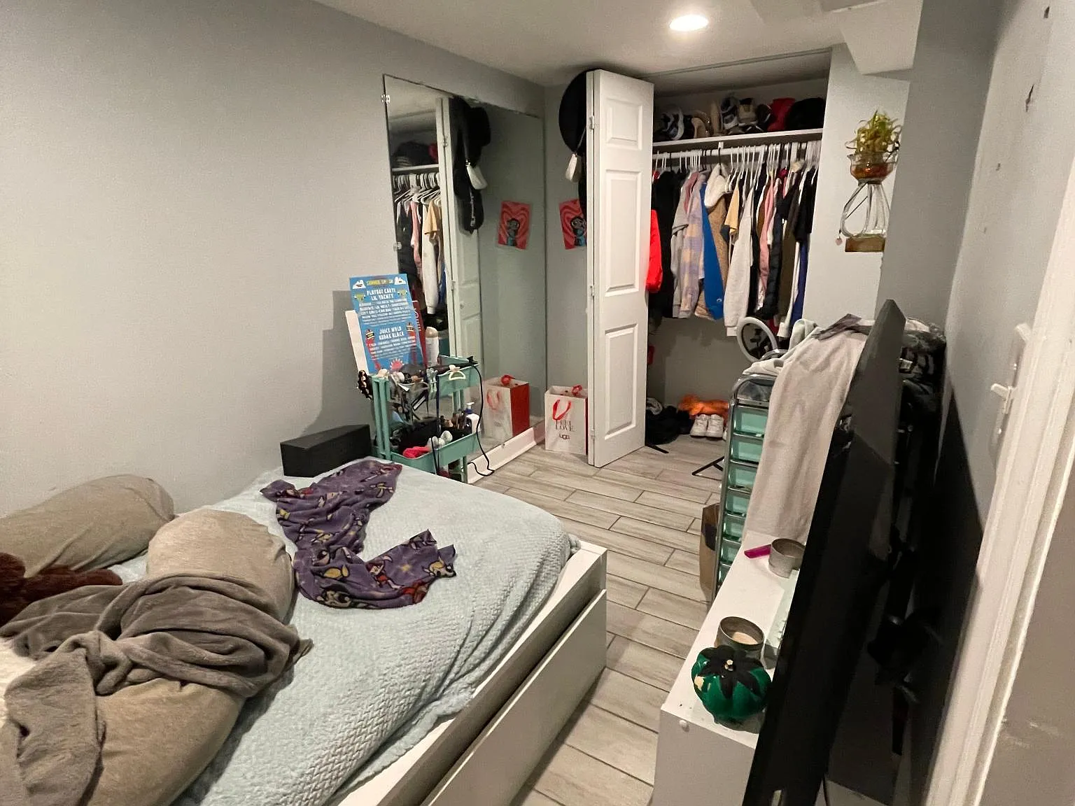2 bed, 900 sqft, $1,400 — Photo 4
