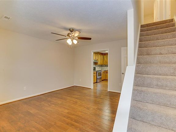 5th image of 754 Michelle Dr